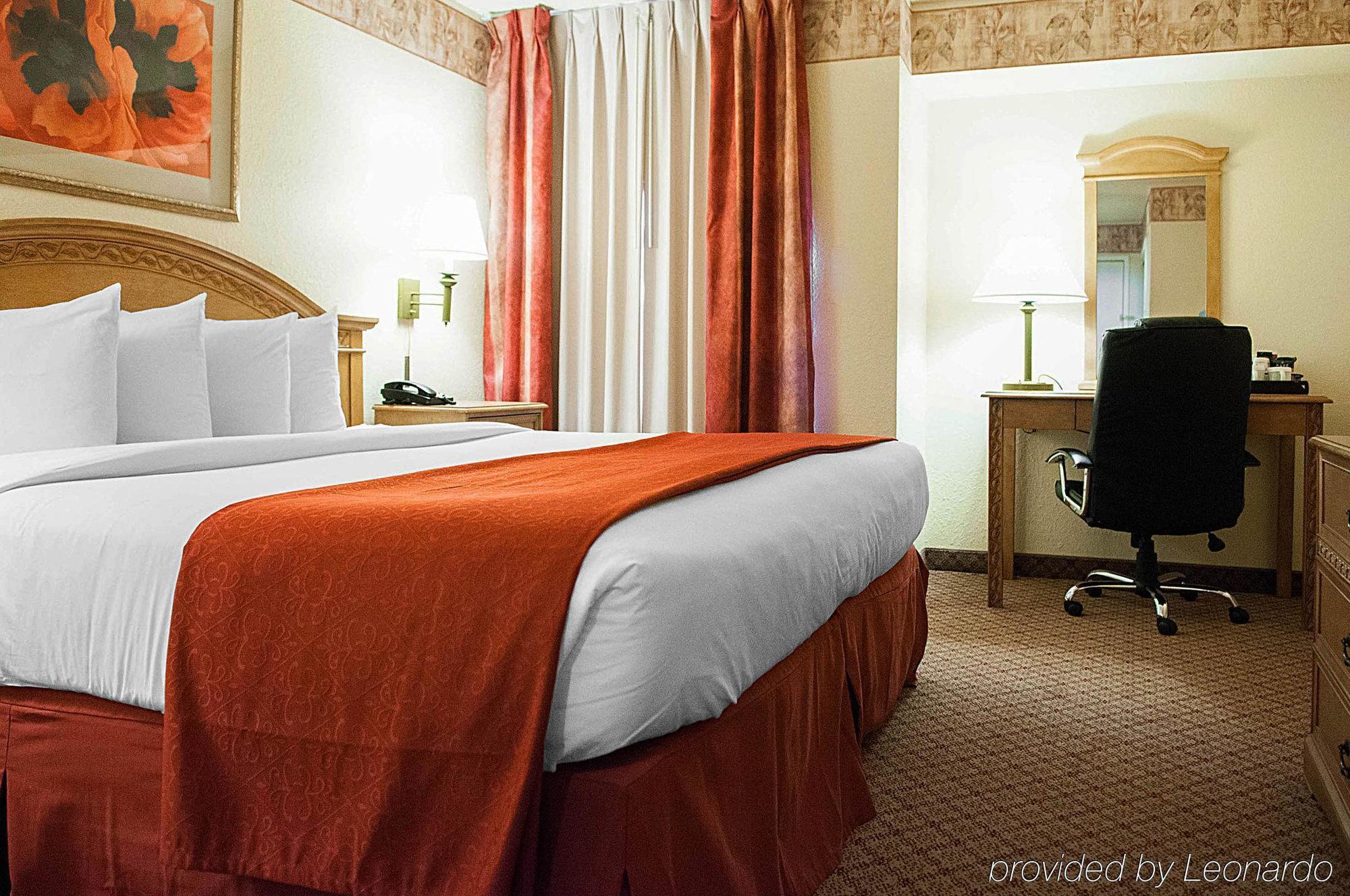 Pan American Inn And Suites Албукерке Екстериор снимка