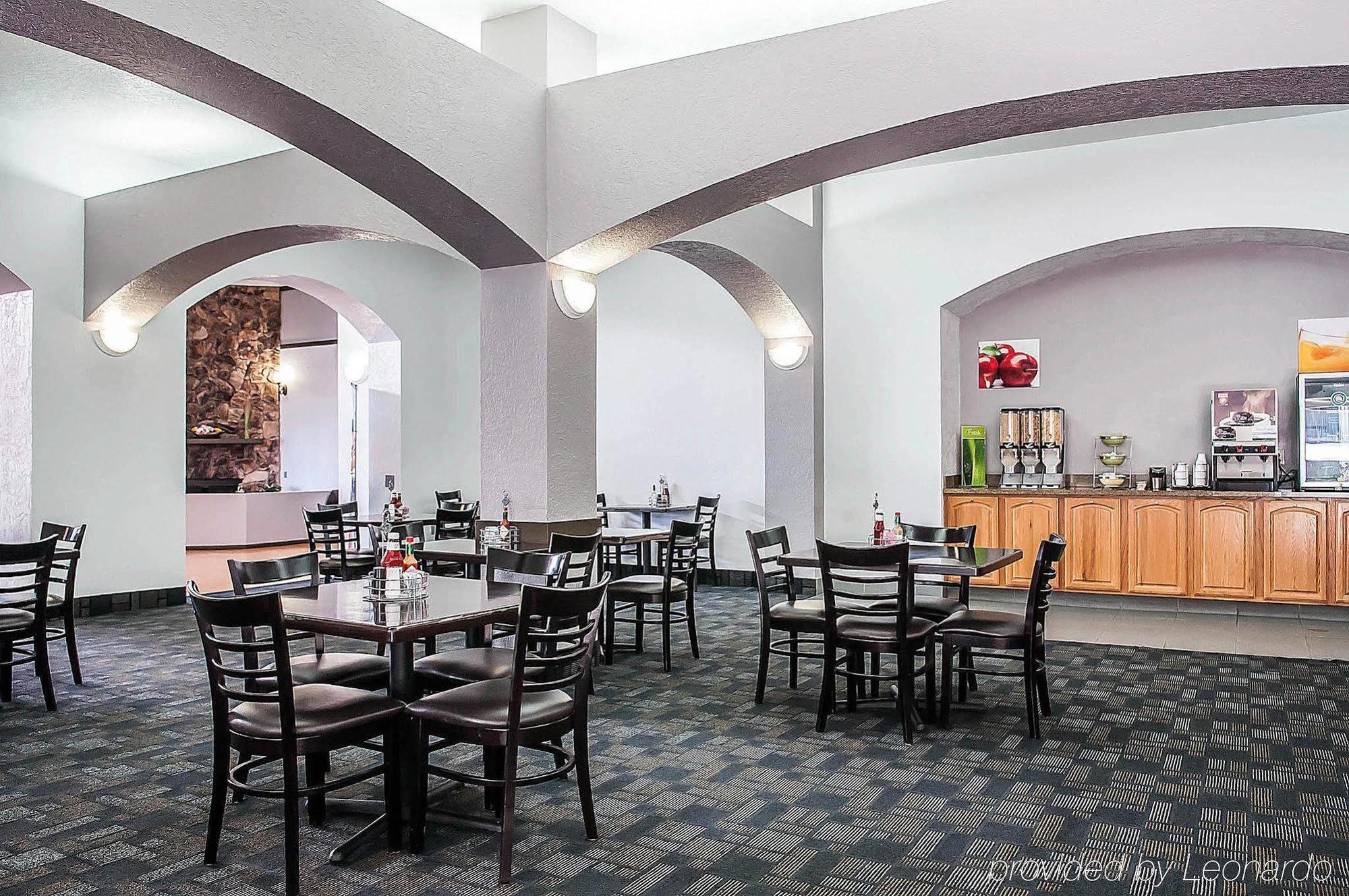 Pan American Inn And Suites Албукерке Екстериор снимка