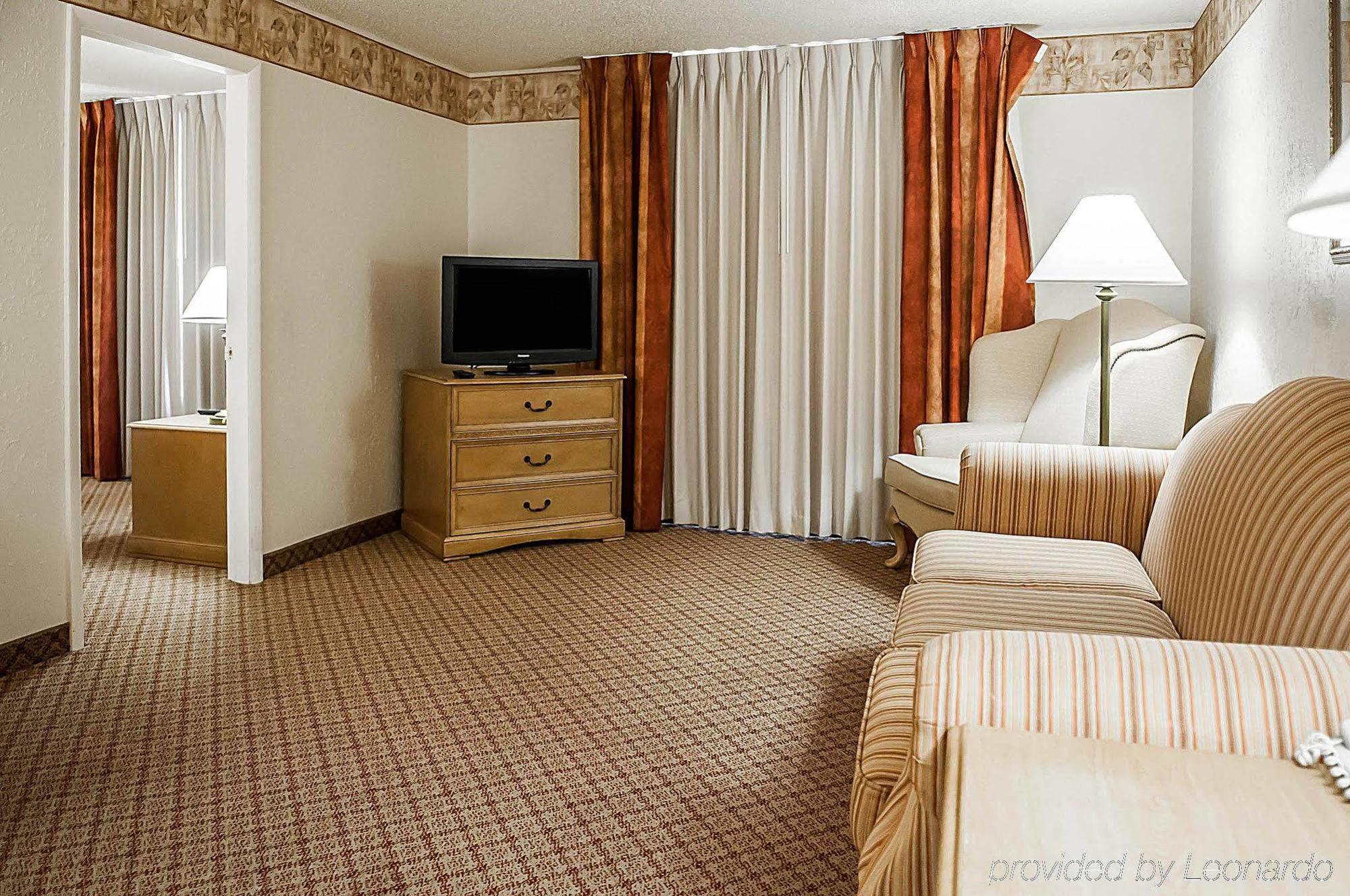 Pan American Inn And Suites Албукерке Екстериор снимка