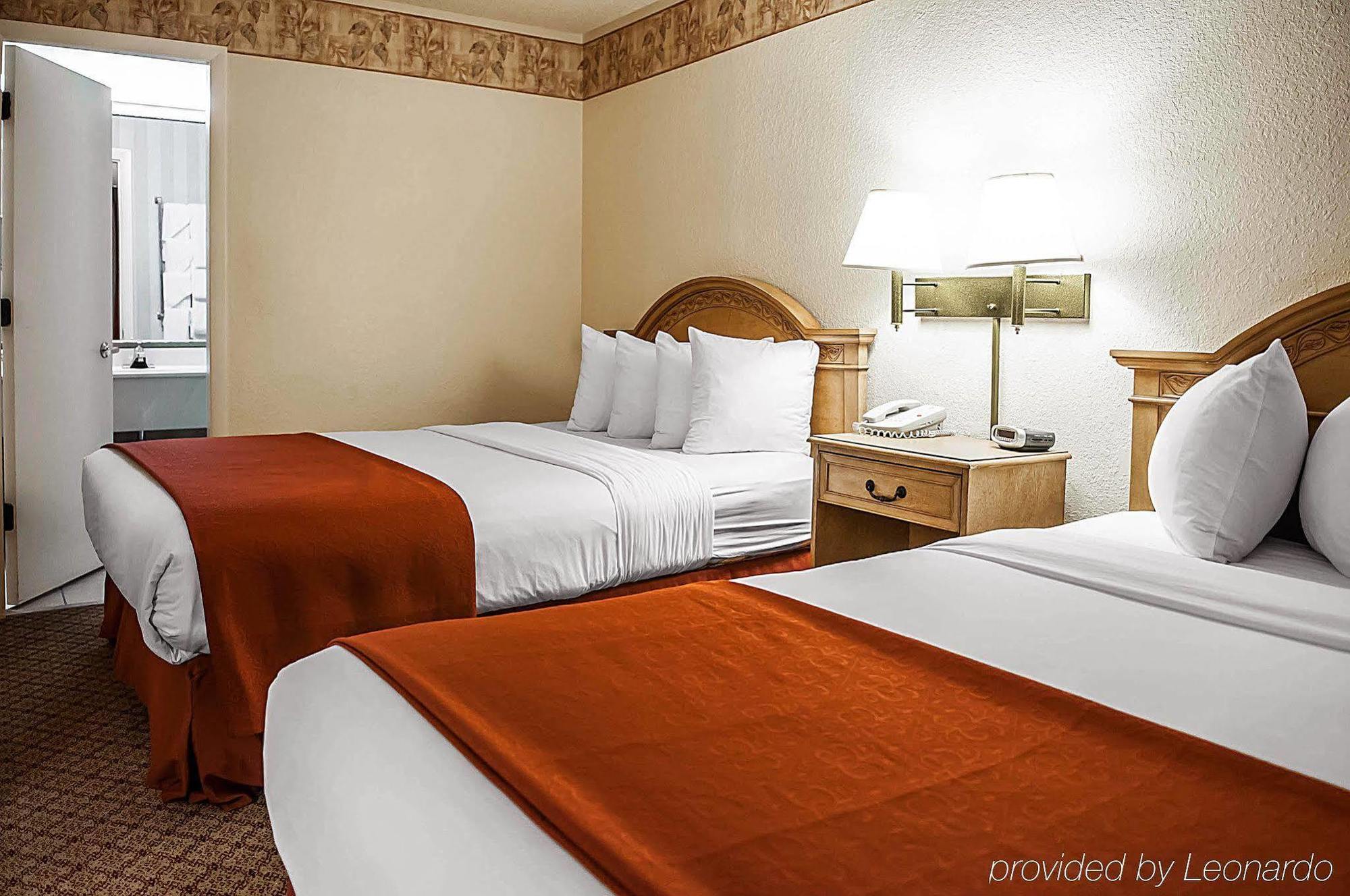 Pan American Inn And Suites Албукерке Екстериор снимка