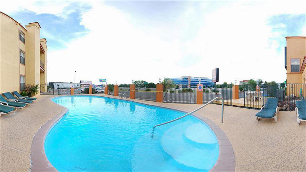 Pan American Inn And Suites Албукерке Екстериор снимка